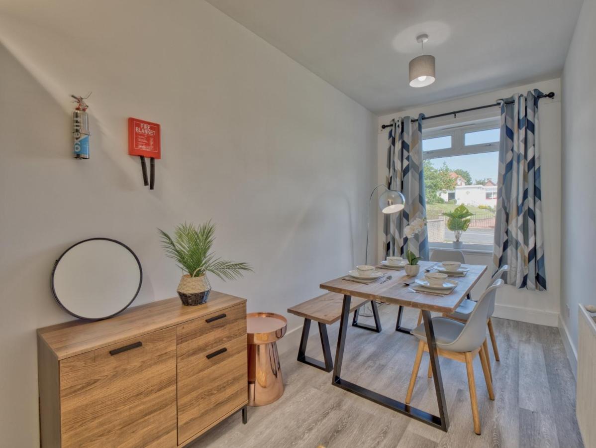 Holiday home Seamill