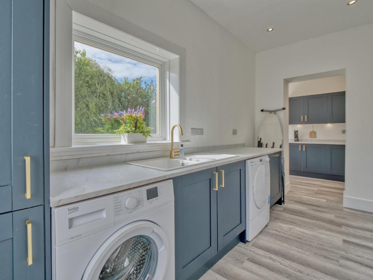Seamill Holiday home *